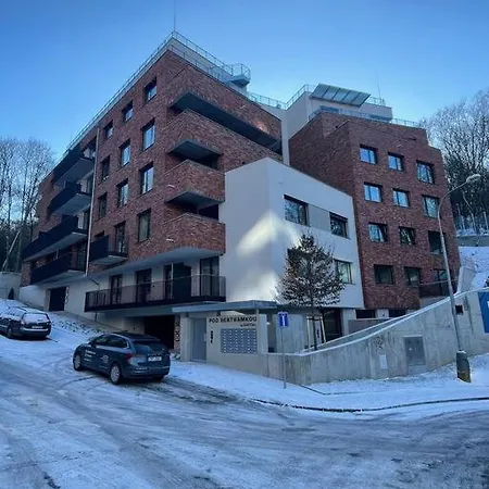 Nika 5 Daire Prag